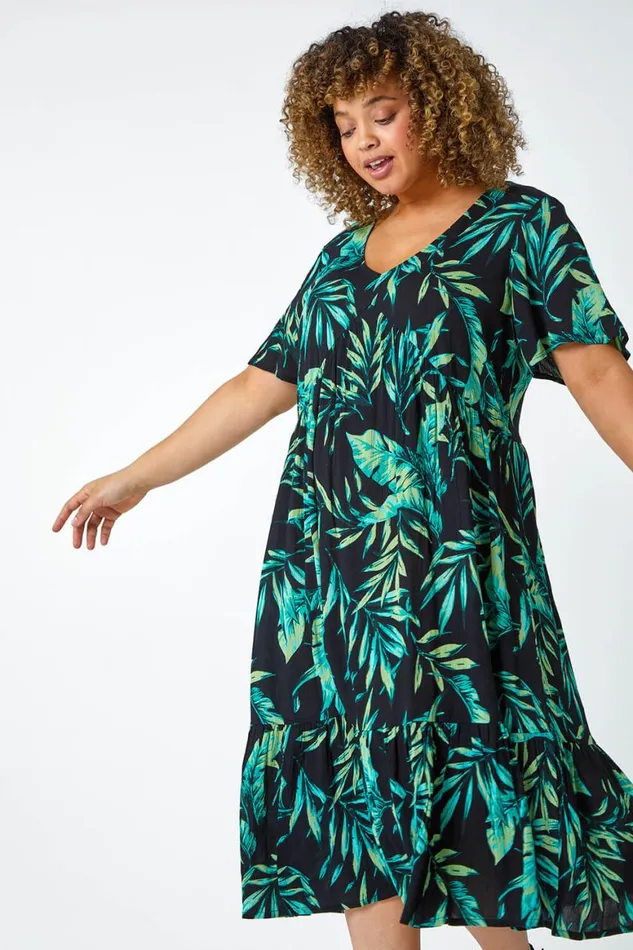 Women Green Curve Geometric Tiered Frill Midi Dress Roman Dresses