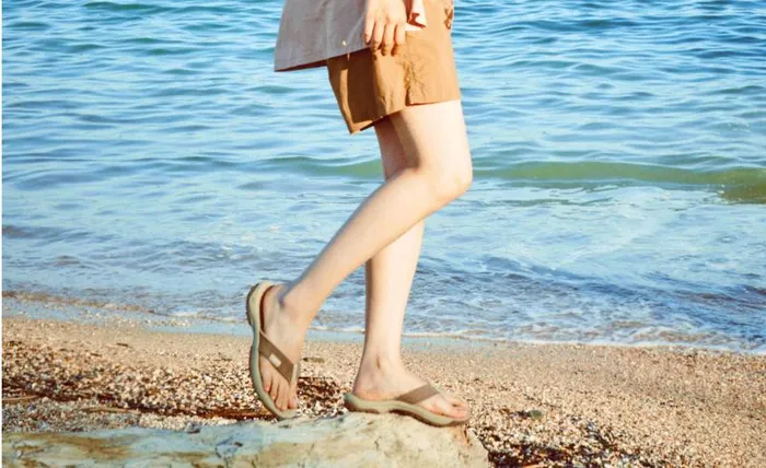 Women KEEN Sandals Kona Flip Blue AtollBlue Danube Leather FlipFlop Women KEEN Sandals Kona Flip Blue AtollBlue Danube Leather FlipFlop