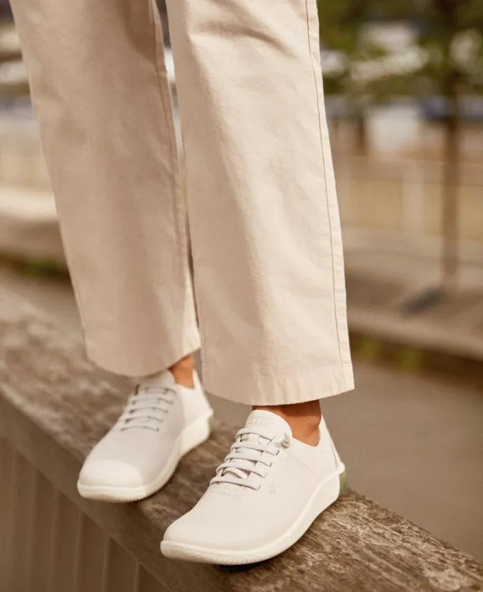 Women KEEN SlipOns White Leather Sneakers 8211 KNX Lace