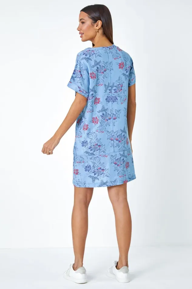 Women Light Denim Floral Print Denim Look Pocket Dress Roman Dresses