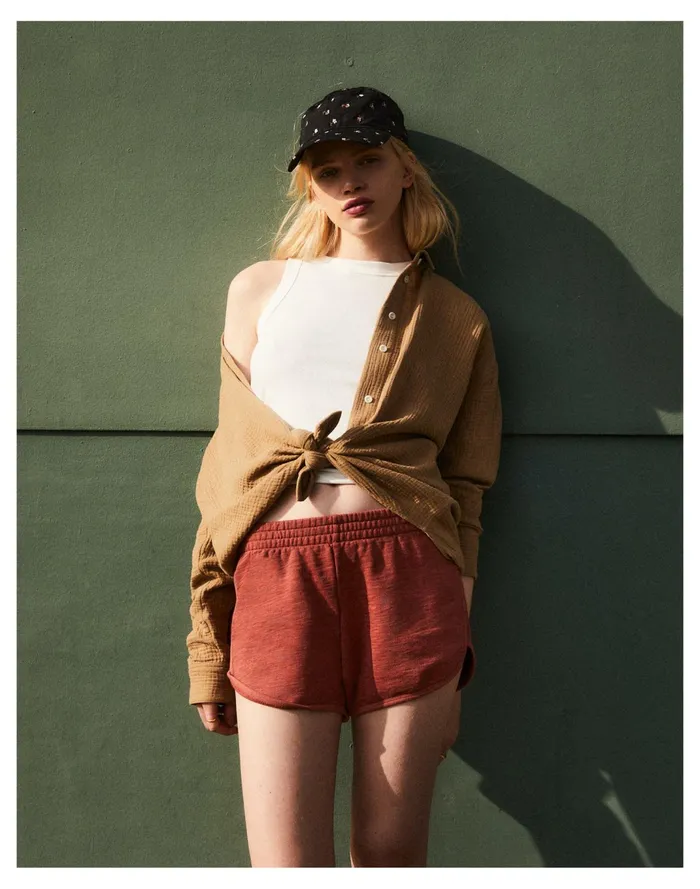 Women MWL Curved Hem Sweatshorts Weathered Brick Madewell MWL Athleisure Women MWL Curved Hem Sweatshorts Weathered Brick Madewell MWL Athleisure