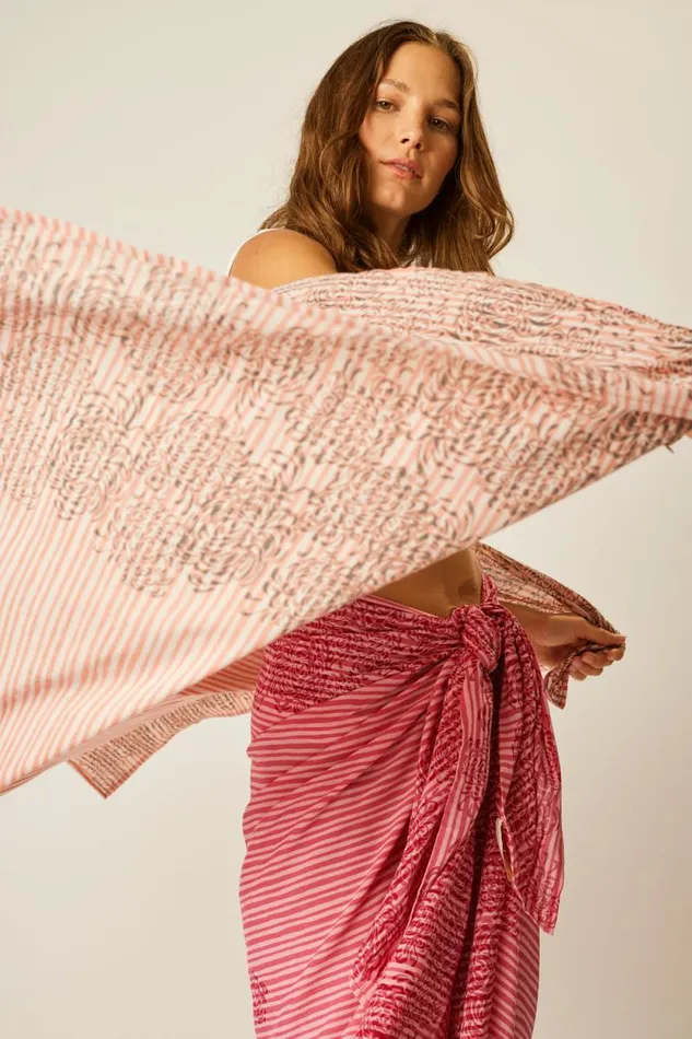 Women Natalie Martin Coverups Sarong Batik Chrysanthemum Fuchsia