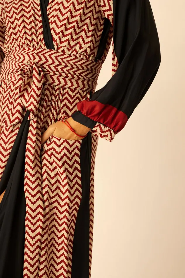 Women Natalie Martin Dresses Nico LS Maxi With Sash Block Zigzag Noire