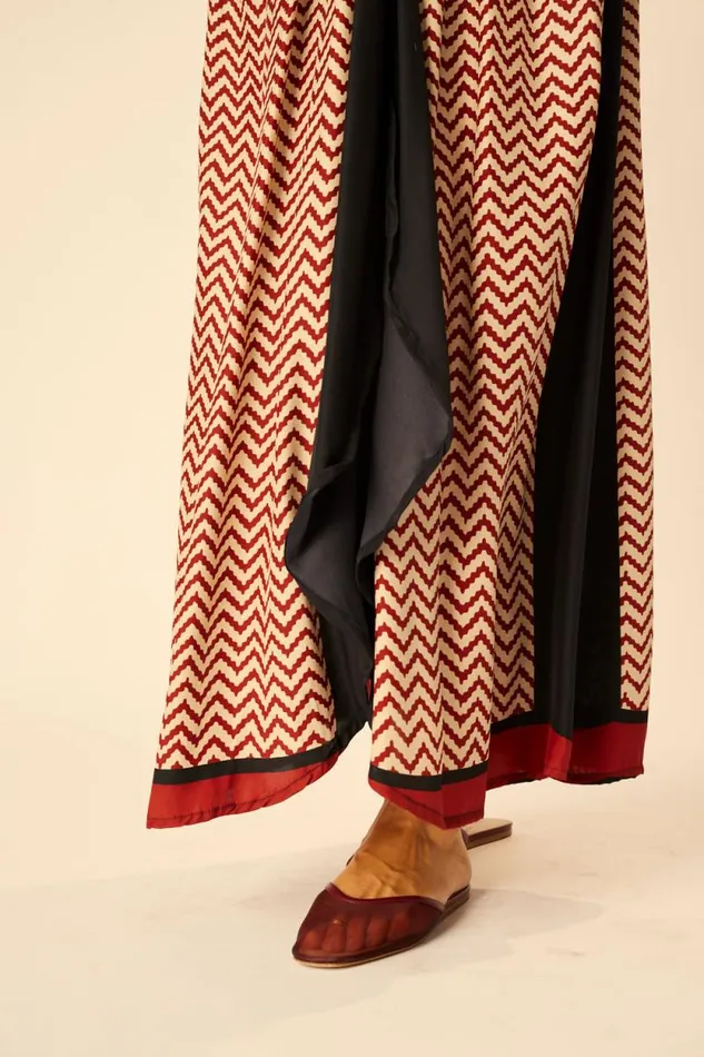 Women Natalie Martin Dresses Nico LS Maxi With Sash Block Zigzag Noire