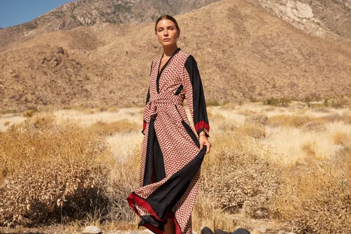Women Natalie Martin Dresses Nico LS Maxi With Sash Block Zigzag Noire