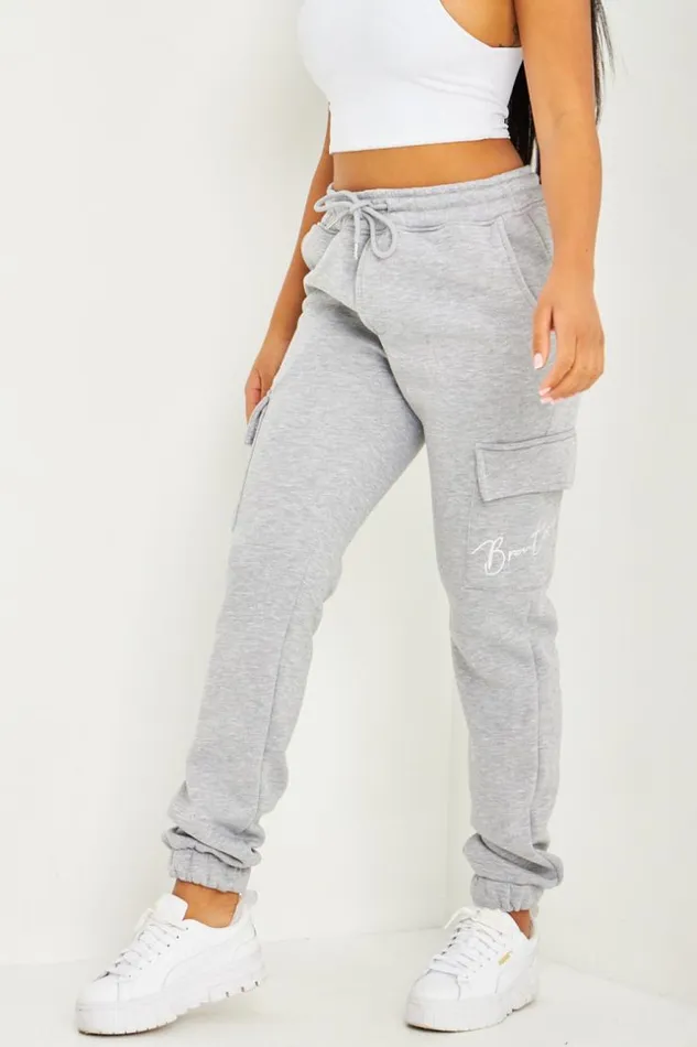 Women Pantalon De Jogging Gris Clair Poches Cargo Inscription Brentiny Grey Brentiny Paris Jogging Bottoms Women Pantalon De Jogging Gris Clair Poches Cargo Inscription Brentiny Grey Brentiny Paris Jogging Bottoms