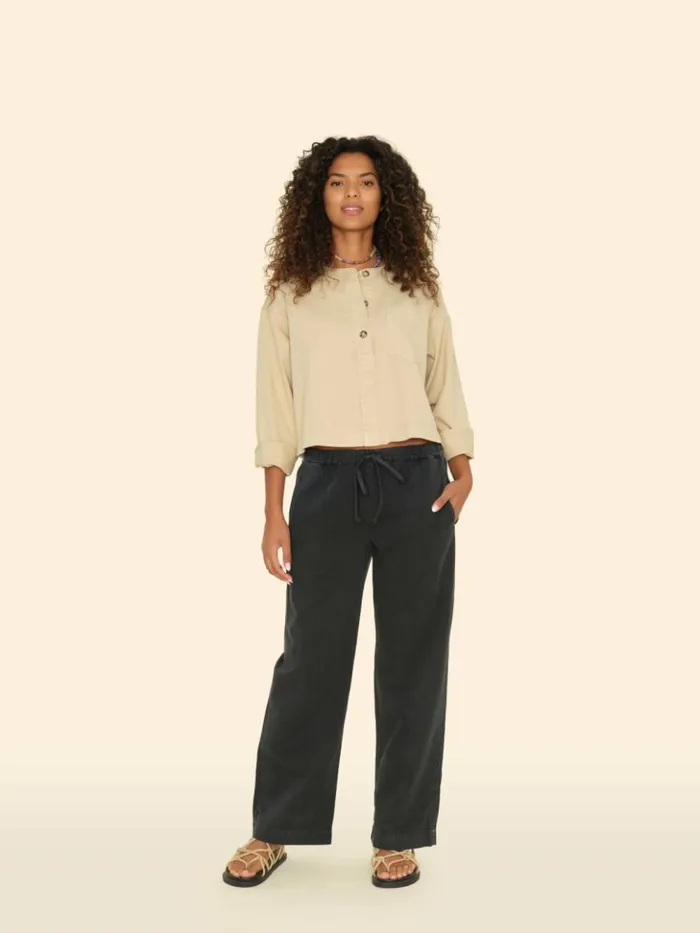Women Pants and Jumpsuits Xirena Washed Black Dash Twill Pant
