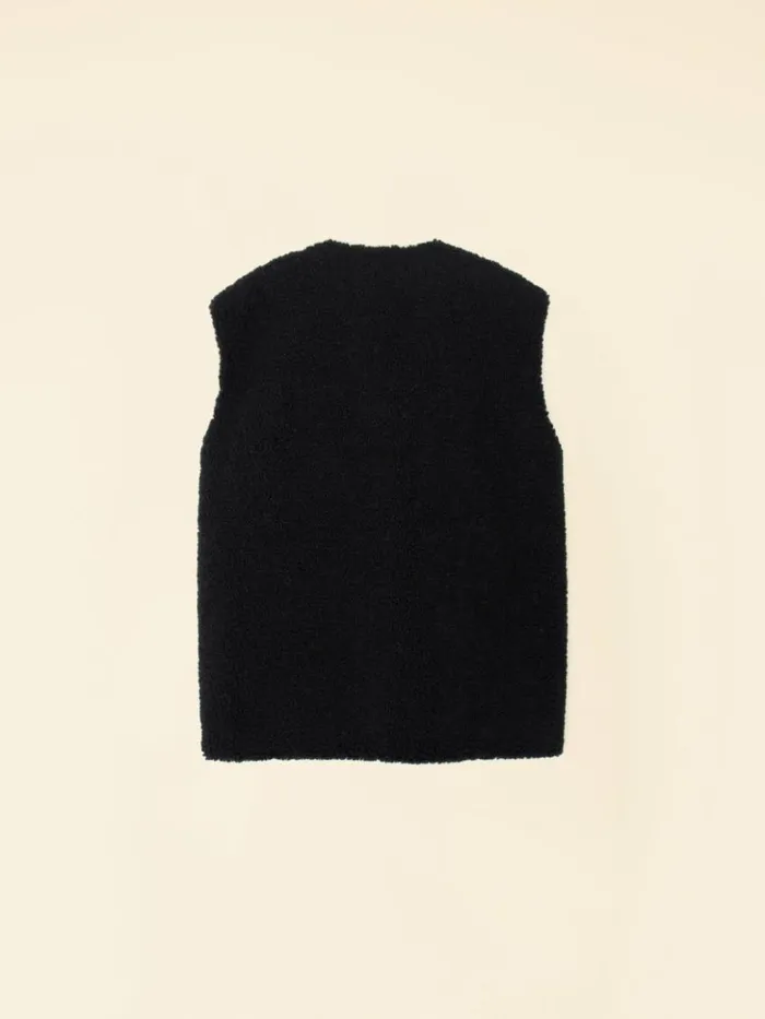 Women Sweaters and Jackets Xirena Black Thea Vest